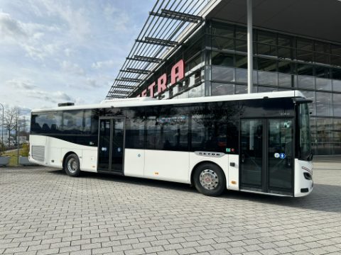 Setra S 515 LE für Hennecke