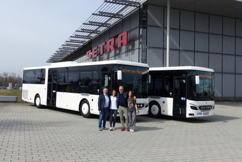 Zacharias übernimmt zwei Setra S 515 LE